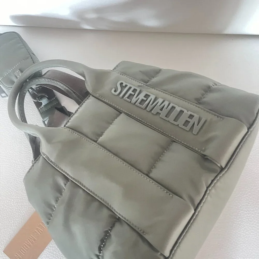 Steve Madden this listing